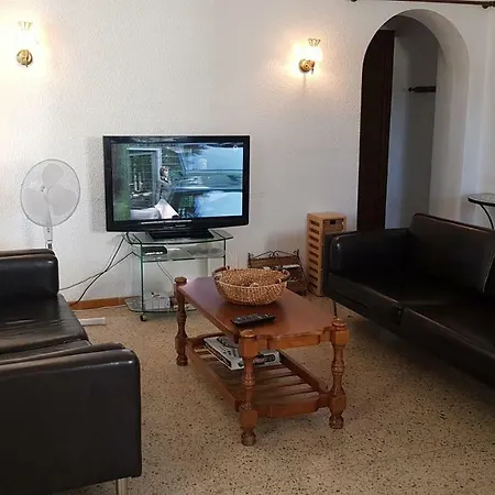 010 Segre Apt *